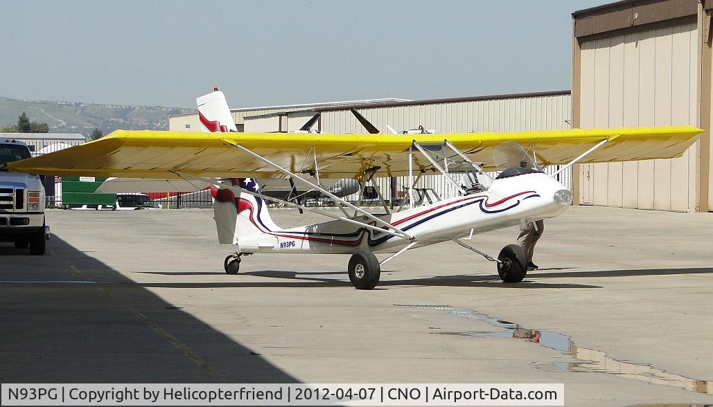 N93PG, 2003 Leza-Lockwood Air Cam C/N AC057, Being made ready for a flight