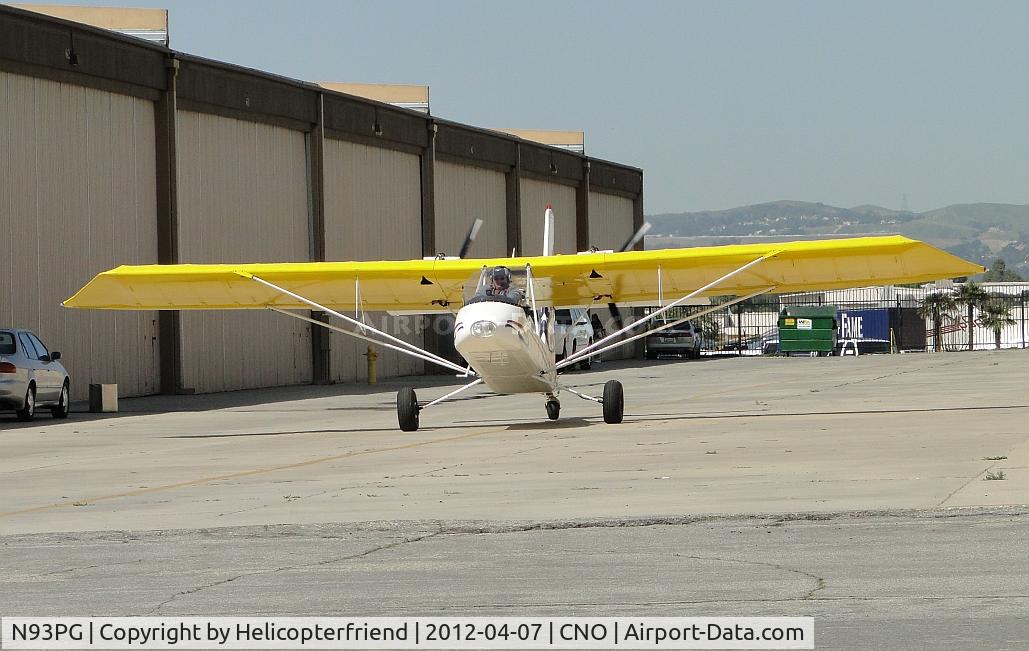N93PG, 2003 Leza-Lockwood Air Cam C/N AC057, Taxiing from hanger