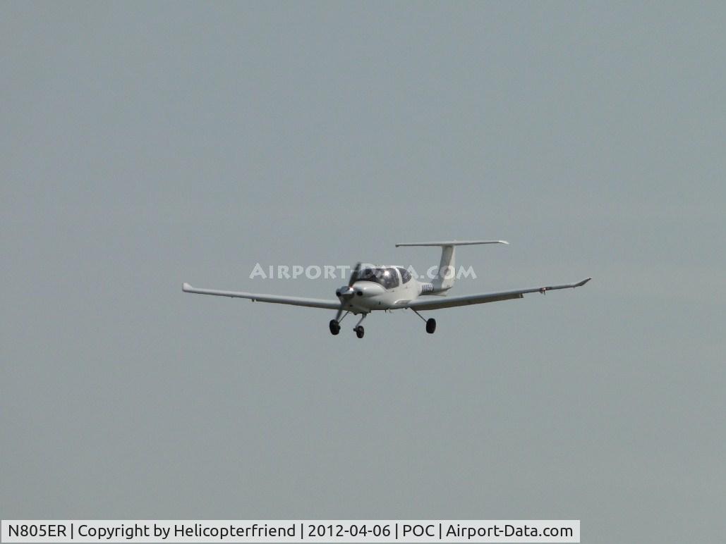 N805ER, 2003 Diamond DA-40 Diamond Star C/N 40.316, On final for 26L