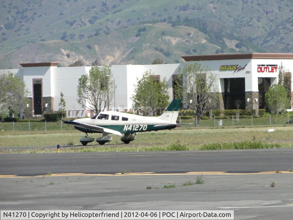 N41270, Piper PA-28-181 C/N 2843251, Rolling out after landing