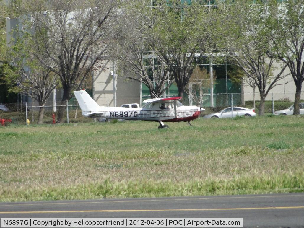 N6897G, 1970 Cessna 150L C/N 15072397, Taxxing back to 26R on taxiway Novemebr