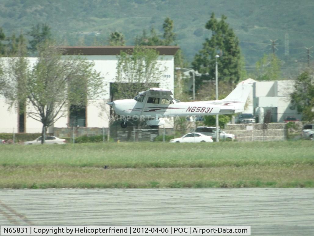 N65831, 2005 Cessna 172S C/N 172S9796, Lifting off from 26R