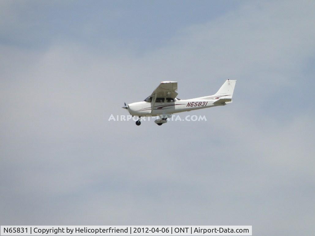 N65831, 2005 Cessna 172S C/N 172S9796, On final for runway 26