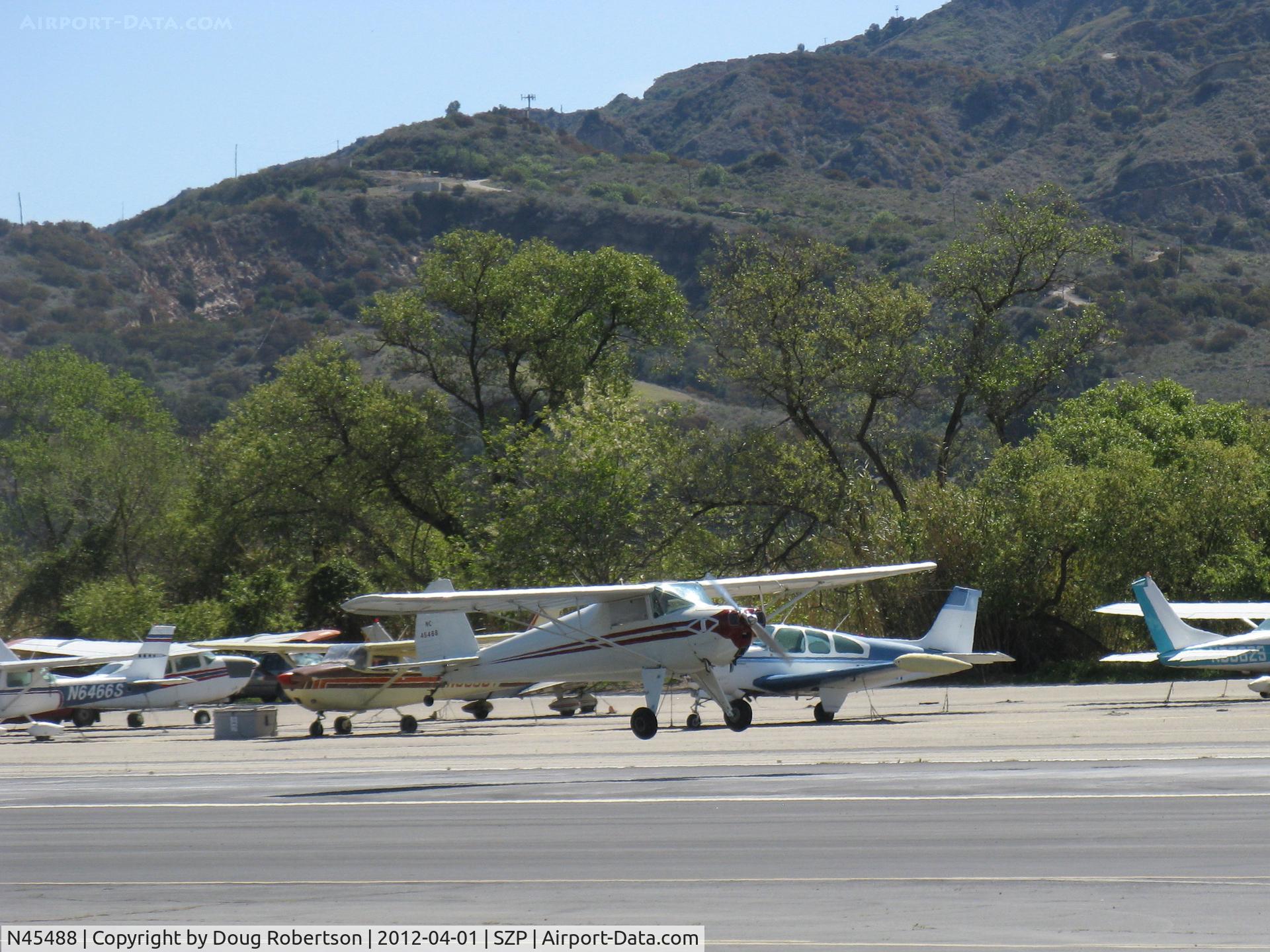 N45488, 1946 Luscombe 8A C/N 2015, 1946 Luscombe 8A, Continental A&C65 65 Hp, landing Rwy 22