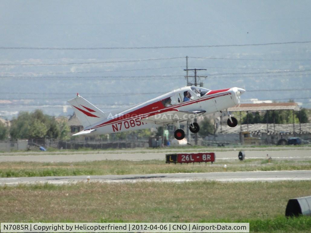 N7085R, 1966 Piper PA-28-140 Cherokee C/N 28-21788, Appears to be leaping into the air