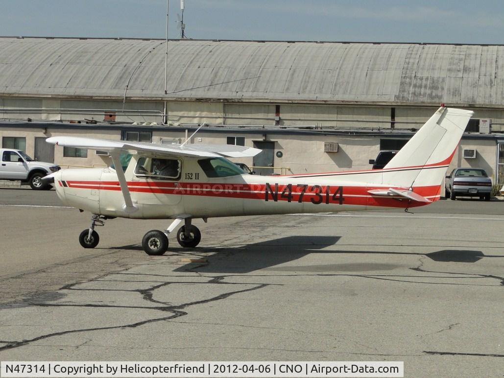N47314, 1979 Cessna 152 C/N 15283212, Tied down and parked