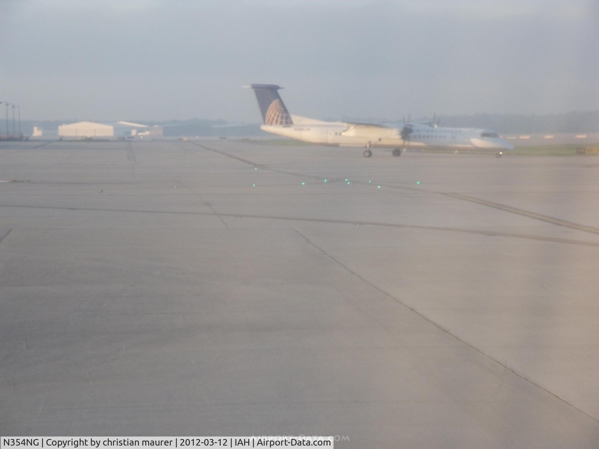 N354NG, 2010 Bombardier DHC-8-402 Dash 8 C/N 4354, dash 8