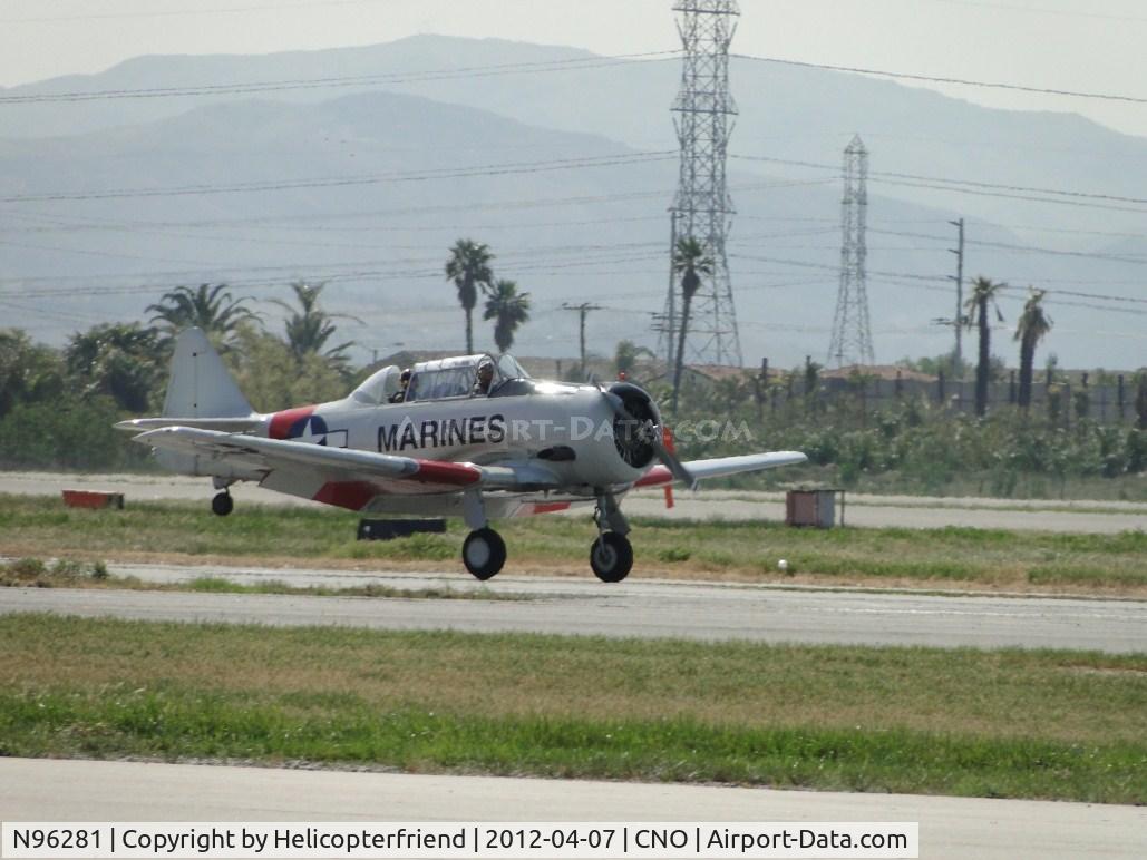 N96281, 1976 North American AT-6C Harvard IIA C/N 3832, Landing on runway 26R