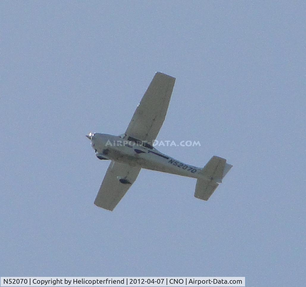 N52070, 2002 Cessna 172S C/N 172S9077, Flying over