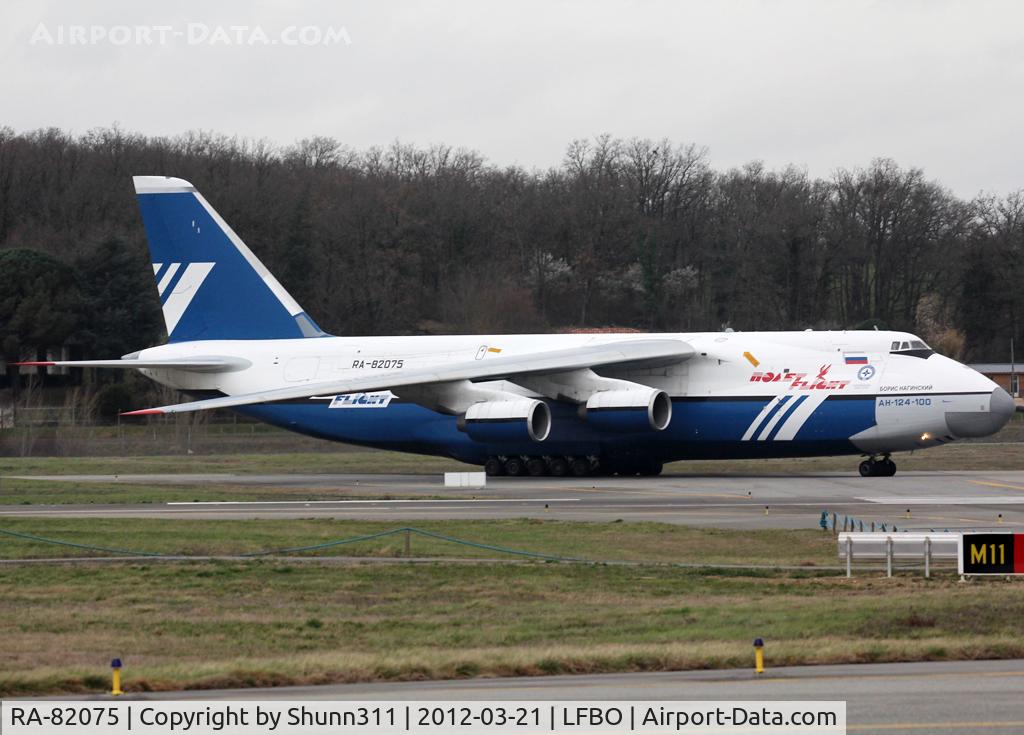 RA-82075, 1994 Antonov An-124-100 Ruslan C/N 9773053459147, Waiting on rwy 14R before taking off... Now nicknamed