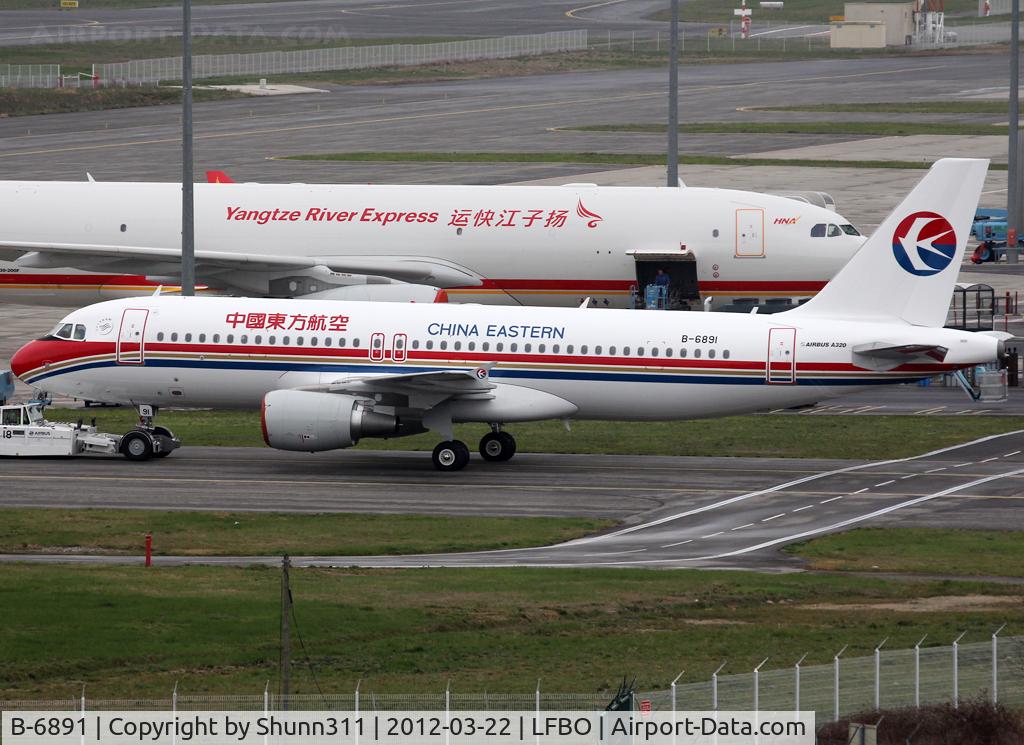 B-6891, 2012 Airbus A320-214 C/N 5047, Ready for delivery