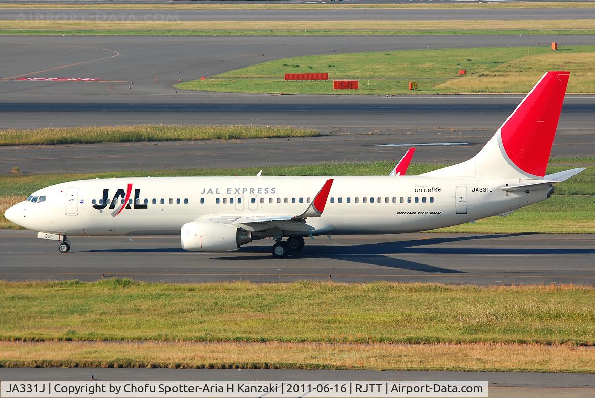 JA331J, 2010 Boeing 737-846 C/N 40346, NikonD40+TAMRON SP AF 70-200mm F/2.8 Di LD [IF]