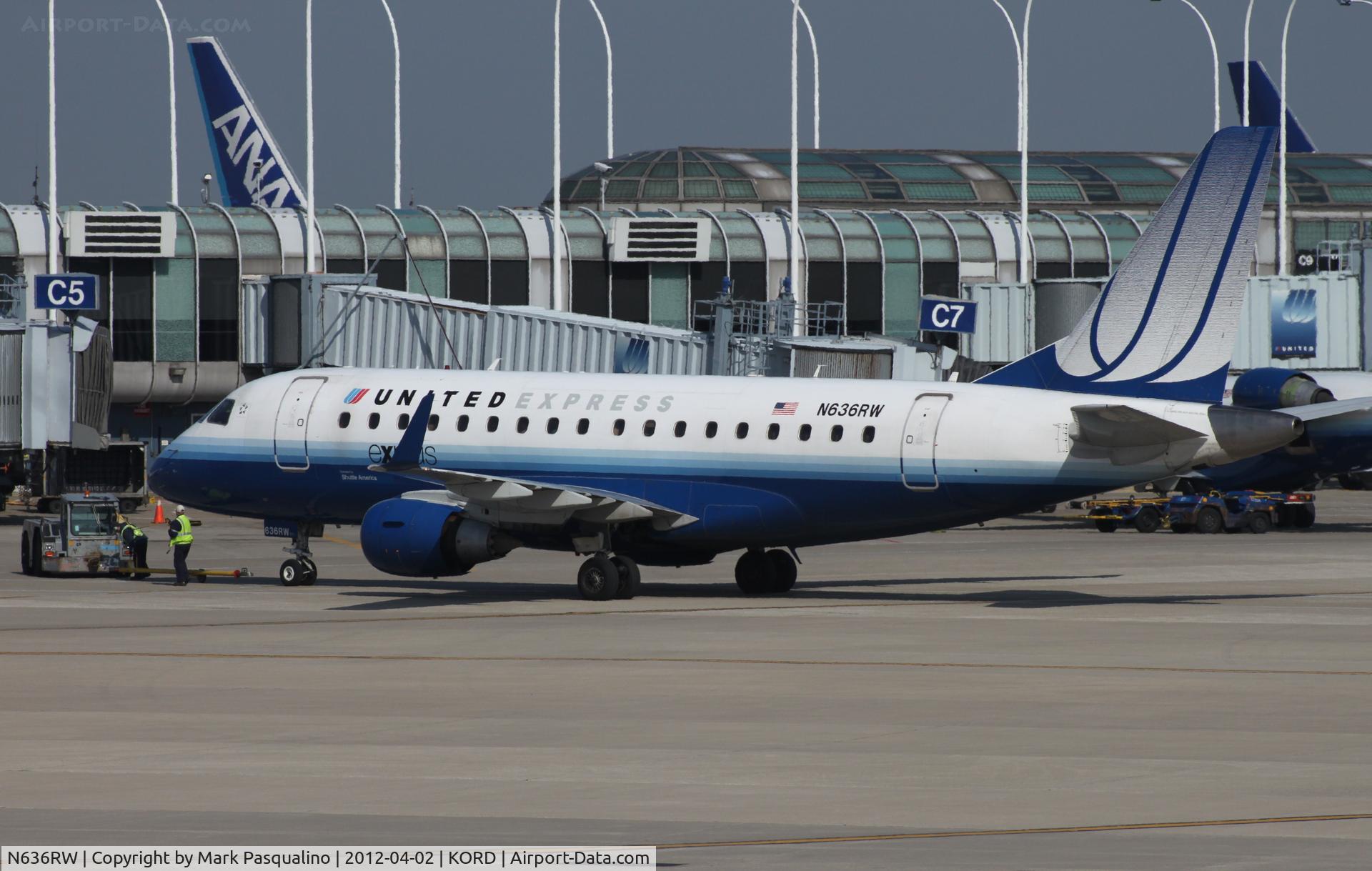 N636RW, 2004 Embraer 170SE (ERJ-170-100SE) C/N 17000052, ERJ 170-100 SE
