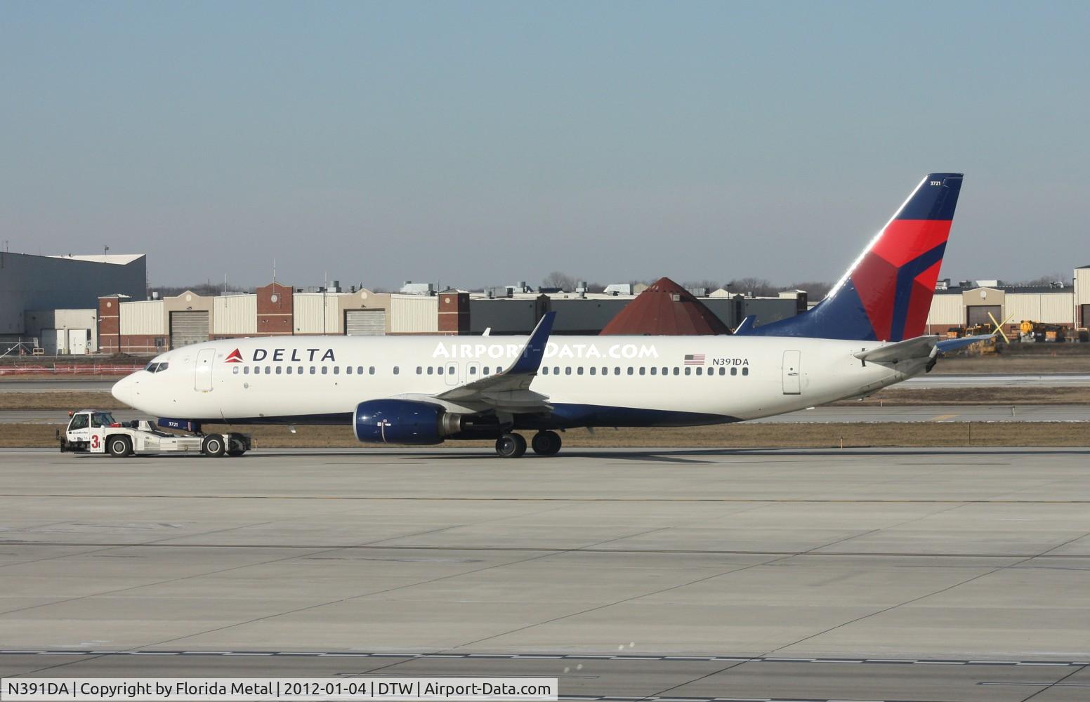 N391DA, 2000 Boeing 737-832 C/N 30560, Delta 737