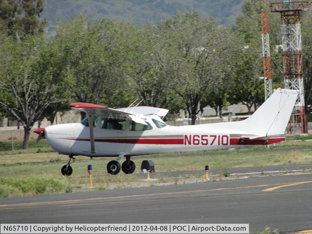 N65710, 1982 Cessna 172P C/N 17275828, Landed and rolling out