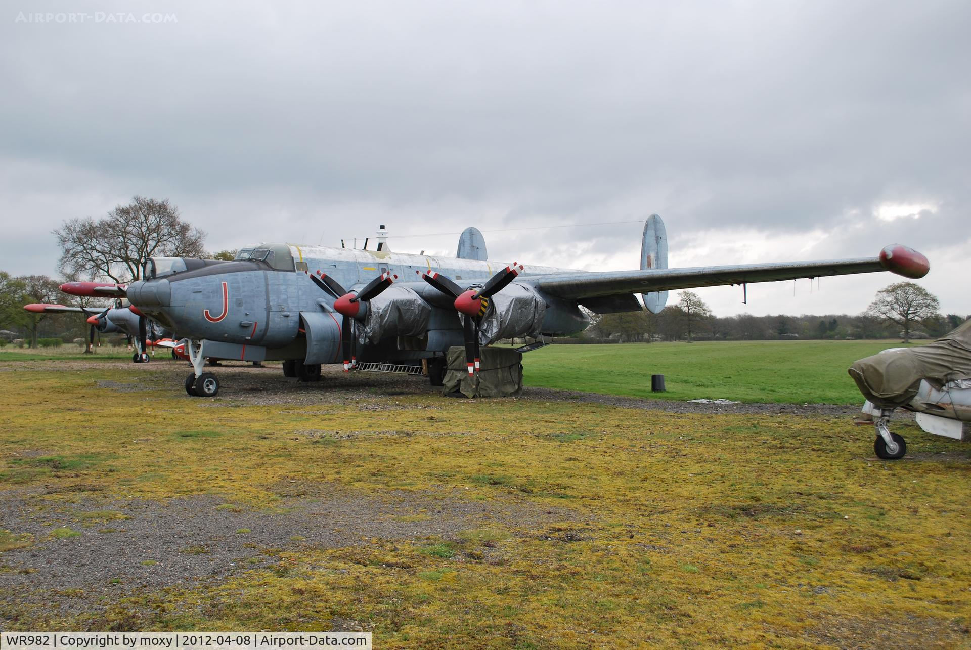 WR982, 1958 Avro 716 Shackleton MR.3/3 C/N 8106M, Avro Shackleton MR.3 at the Gatwick Aviation Museum