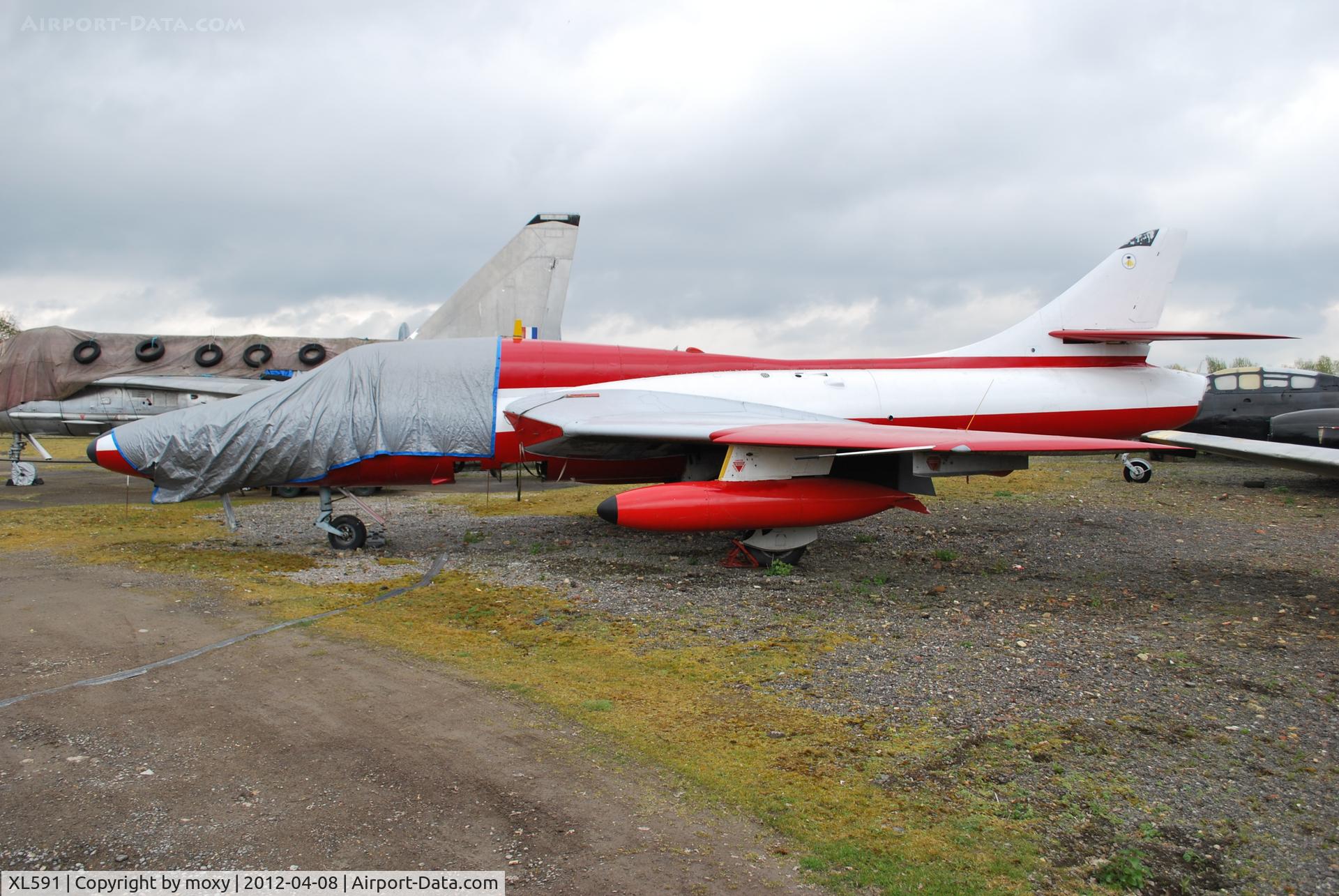 XL591, 1958 Hawker Hunter T.7 C/N 41H-693685, Hunter T.7 at the Gatwick Aviation Museum