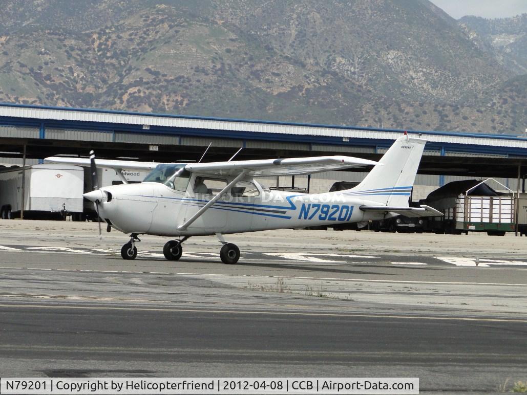 N79201, 1969 Cessna 172K Skyhawk C/N 17257955, Rolling out after landing