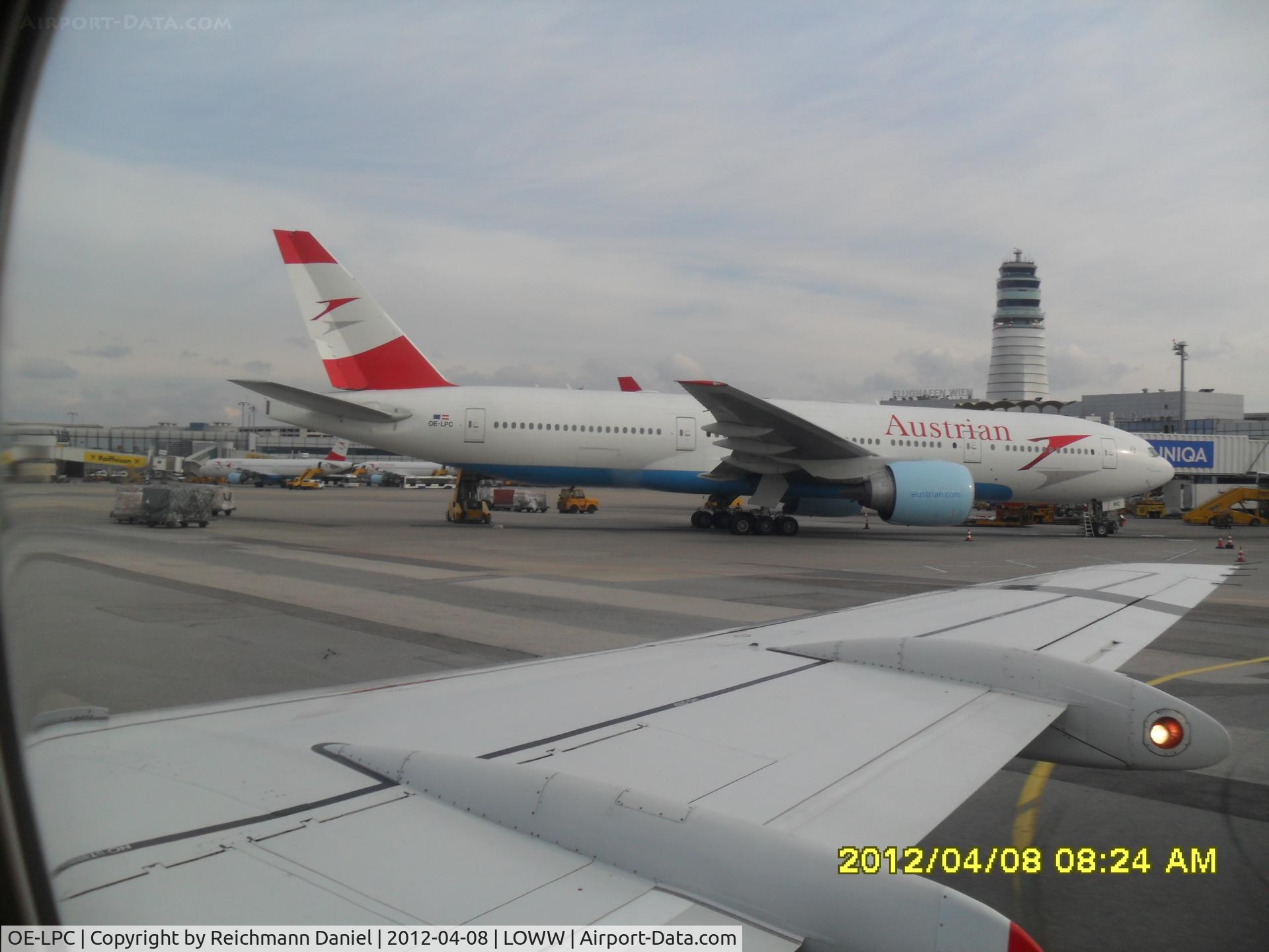 OE-LPC, 2002 Boeing 777-2Z9/ER C/N 29313, I love this beauty :)