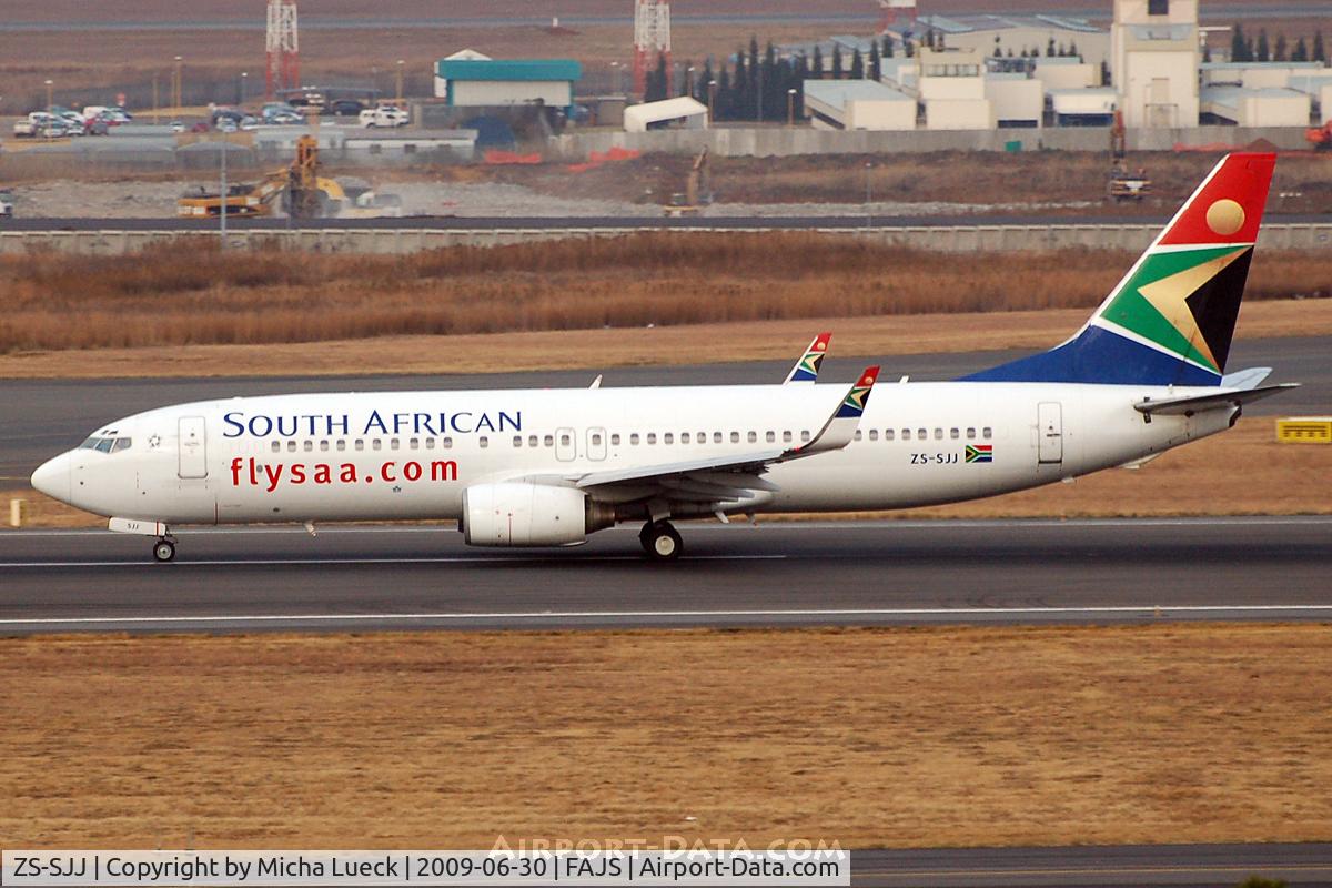 ZS-SJJ, 2000 Boeing 737-85F C/N 30567, At Jo'burg