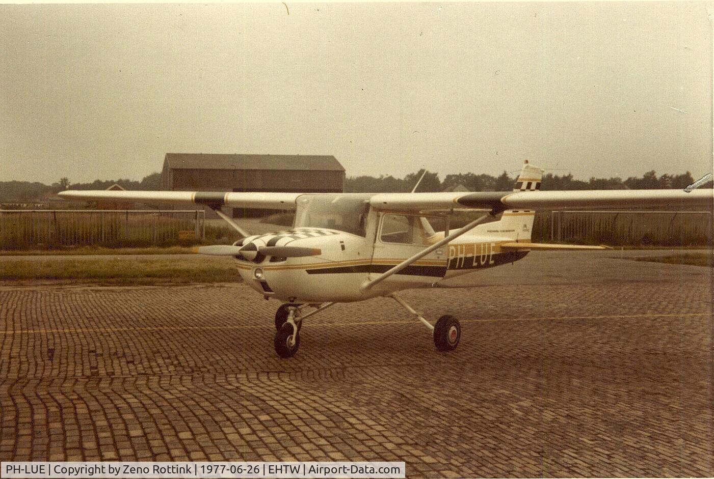 PH-LUE, Reims Cessna FA150L C/N 0120, PH-LUE Cessna FA150L c/n 0120