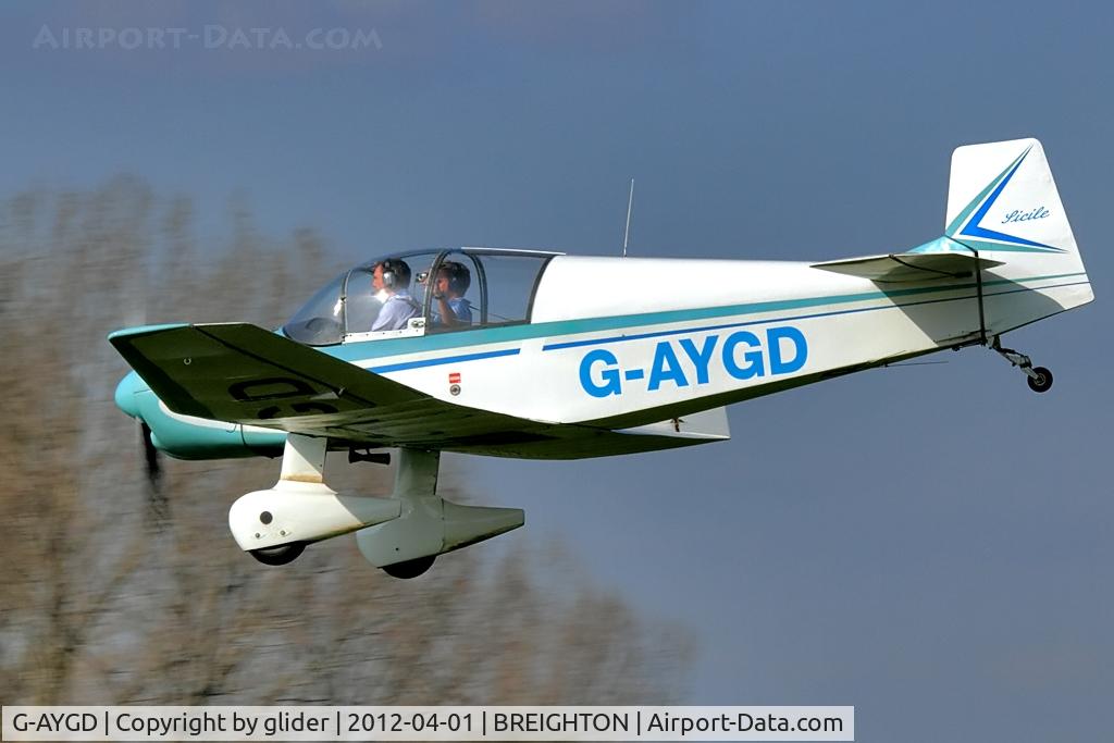 G-AYGD, 1963 CEA Jodel DR1050 Sicile C/N 515, A lovely low level pass in prospect here!!