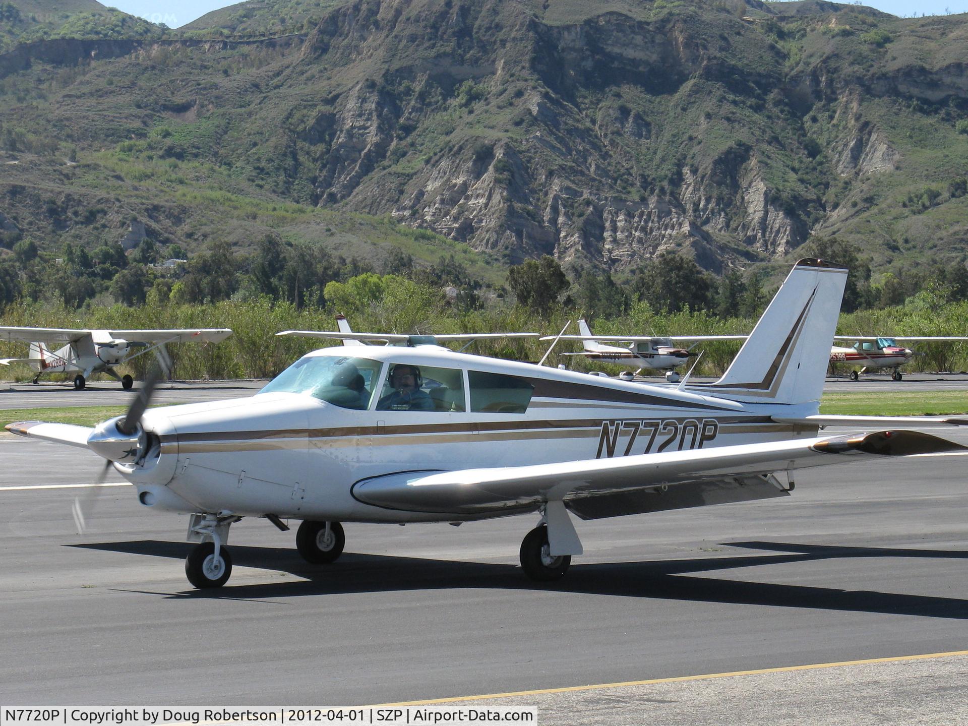 N7720P, 1961 Piper PA-24-250 Comanche C/N 24-2933, 1961 Piper PA-24-250 COMANCHE, Lycoming O-540-A1A5 250 Hp, taxi