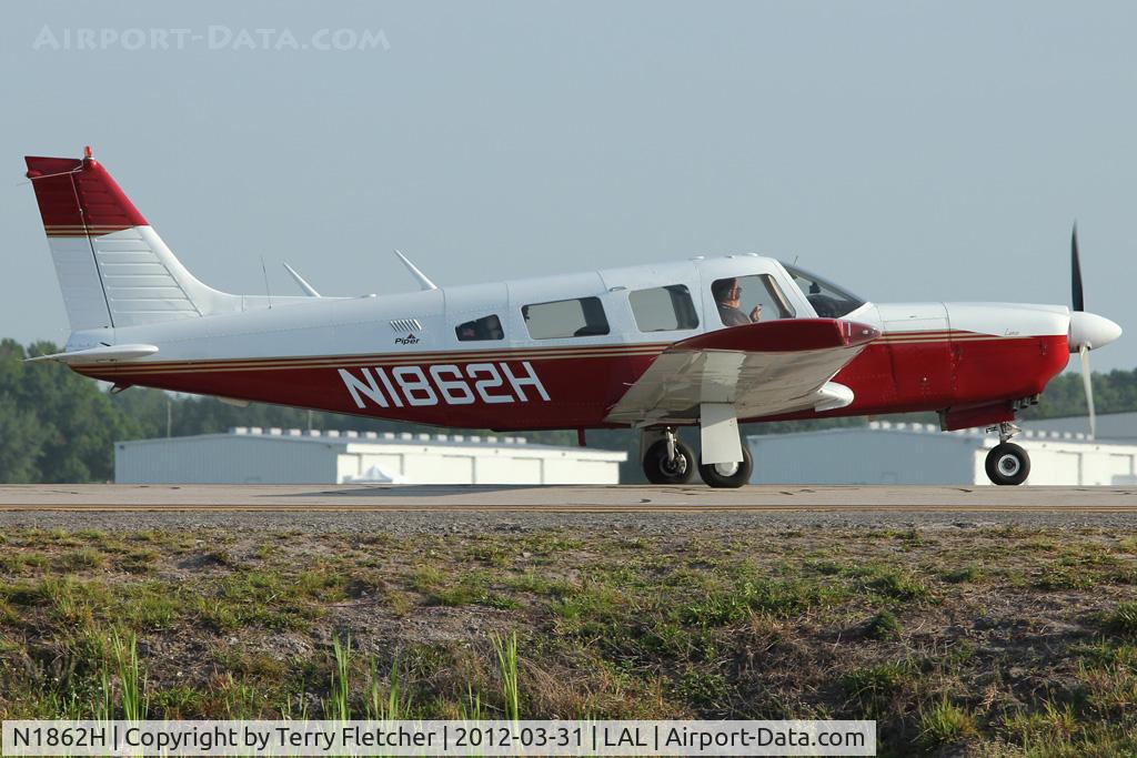 N1862H, 1977 Piper PA-32R-300 Cherokee Lance C/N 32R-7780196, 1977 Piper PA-32R-300, c/n: 32R-7780196 at 2012 Sun N Fun