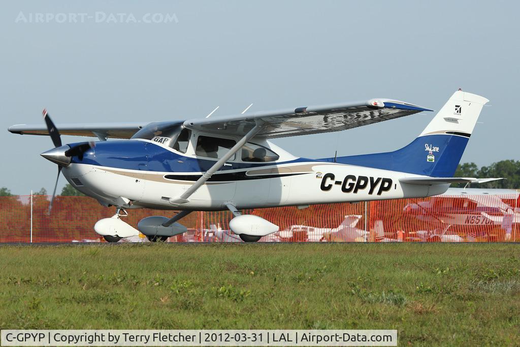 C-GPYP, 2004 Cessna 182T Skylane C/N 18281395, 2004 Cessna 182T, c/n: 18281395 at 2012 Sun N Fun