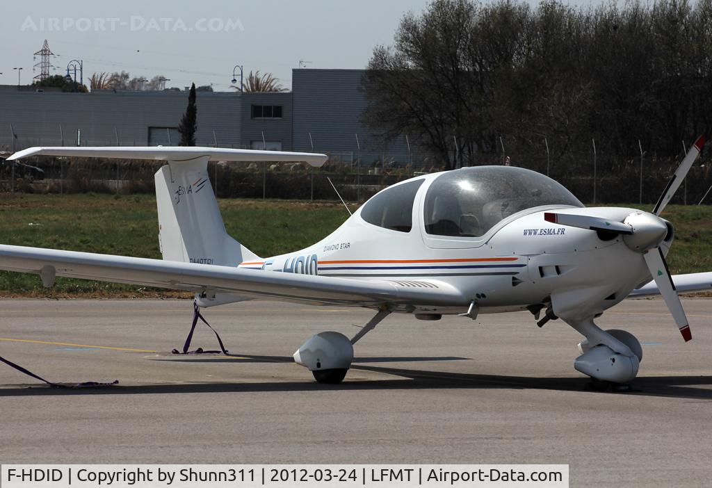 F-HDID, 2008 Diamond DA-40D Diamond Star C/N D4.378, Parked at the ESMA Apron...