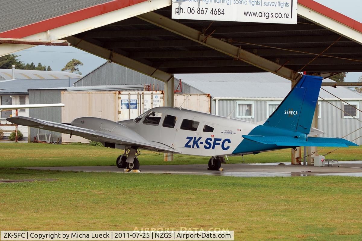 ZK-SFC, Piper PA-34-200T C/N 34-7770054, At Gisborne