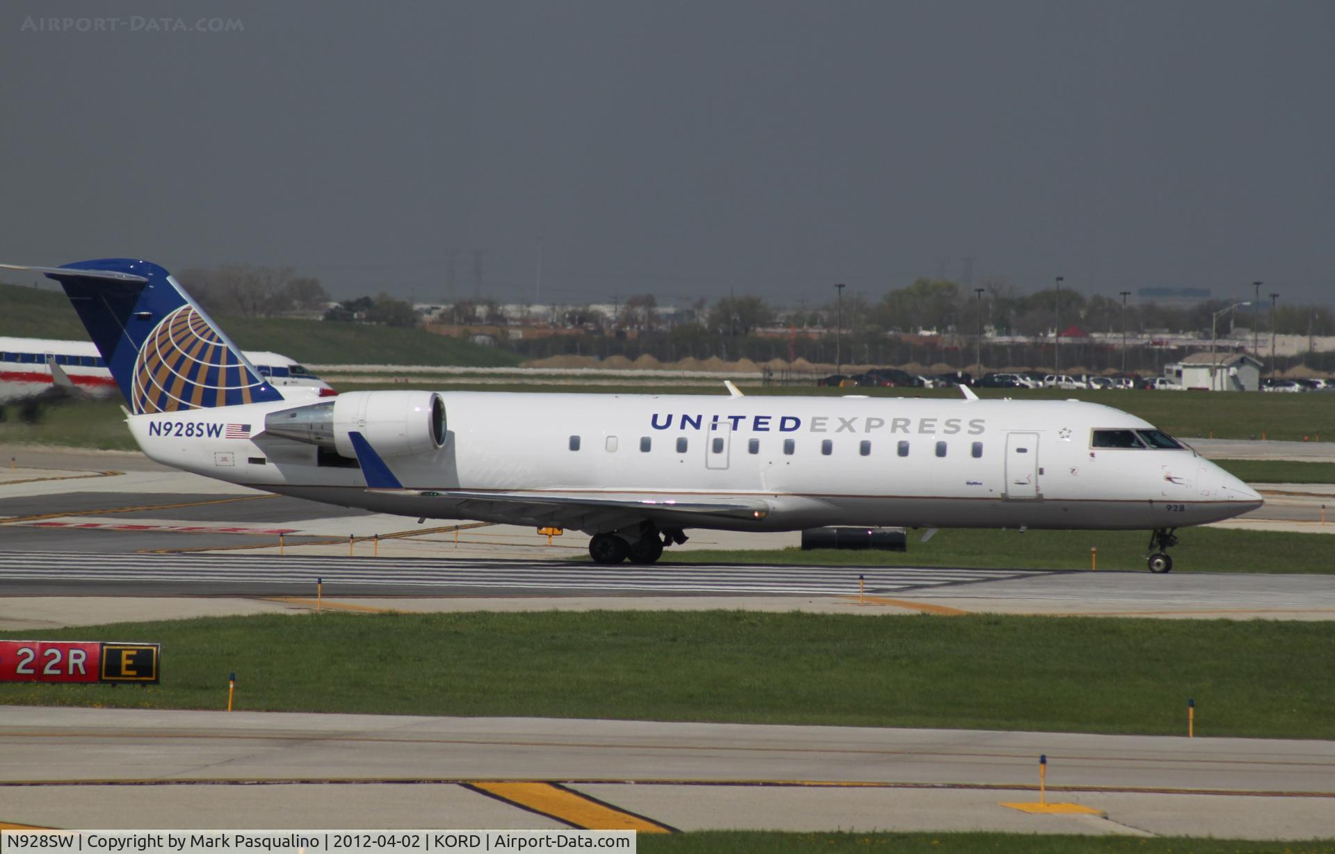 N928SW, 2002 Bombardier CRJ-200LR (CL-600-2B19) C/N 7701, CL-600-2B19