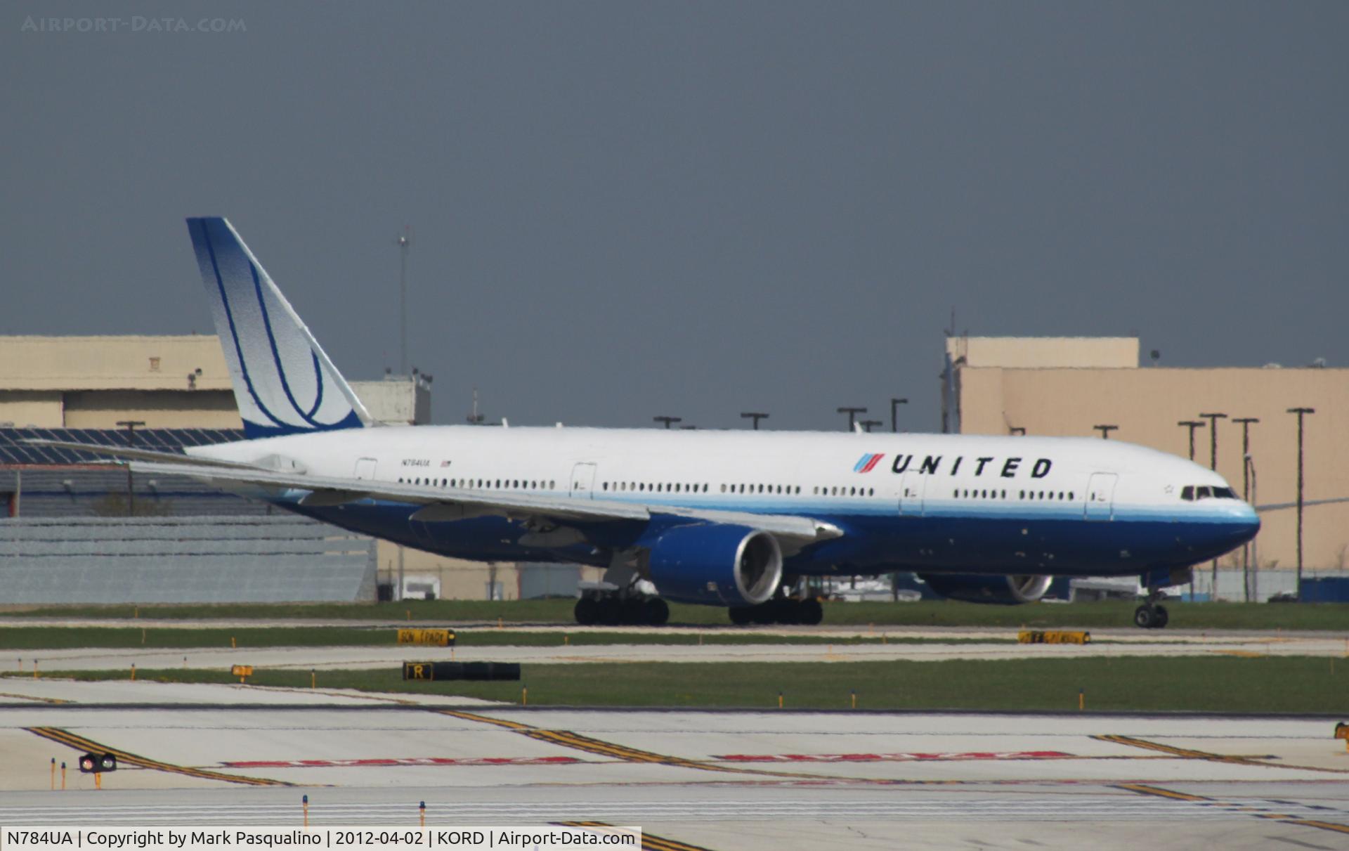 N784UA, 1997 Boeing 777-222/ER C/N 26951, Boeing 777-200