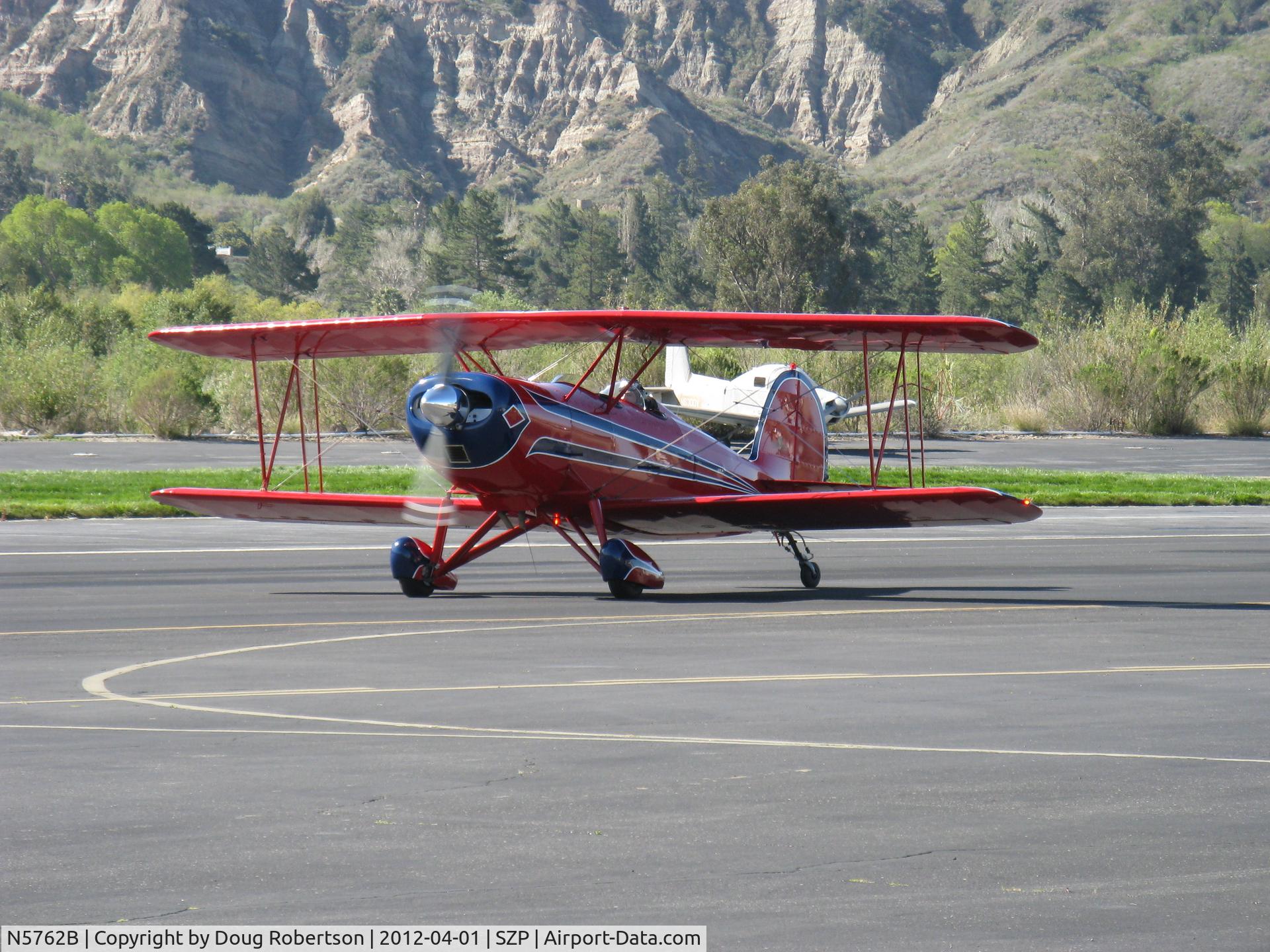 N5762B, 1980 Great Lakes 2T-1A-2 Sport Trainer C/N 0833, 1980 Great Lakes 2T-1A-2 SPORT TRAINER, Lycoming AEIO-360-B1FG 180 Hp, taxi off the active 04