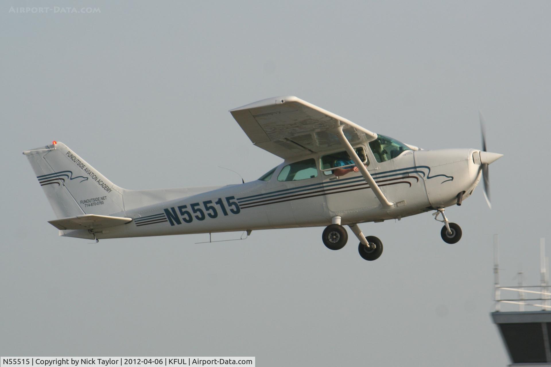 N55515, 1981 Cessna 172P C/N 17275195, Departing 24