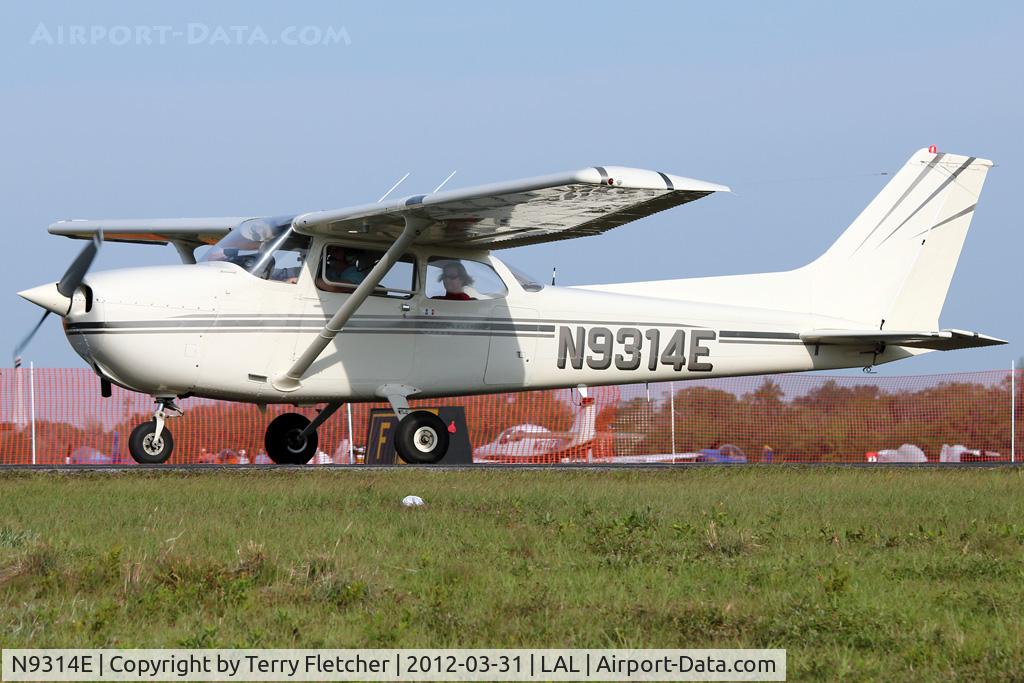 N9314E, 1979 Cessna 172N C/N 17272220, 1979 Cessna 172N, c/n: 17272220 at 2012 Sun N Fun