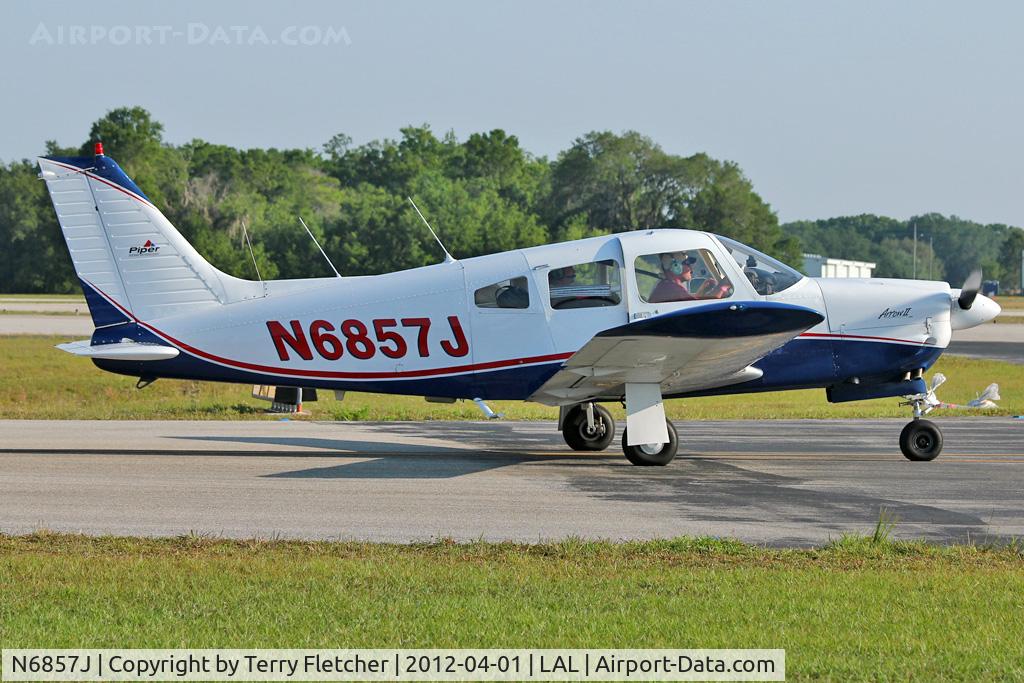 N6857J, 1976 Piper PA-28R-200 C/N 28R7635341, 1976 Piper PA-28R-200, c/n: 28R7635341 at 2012 Sun N Fun
