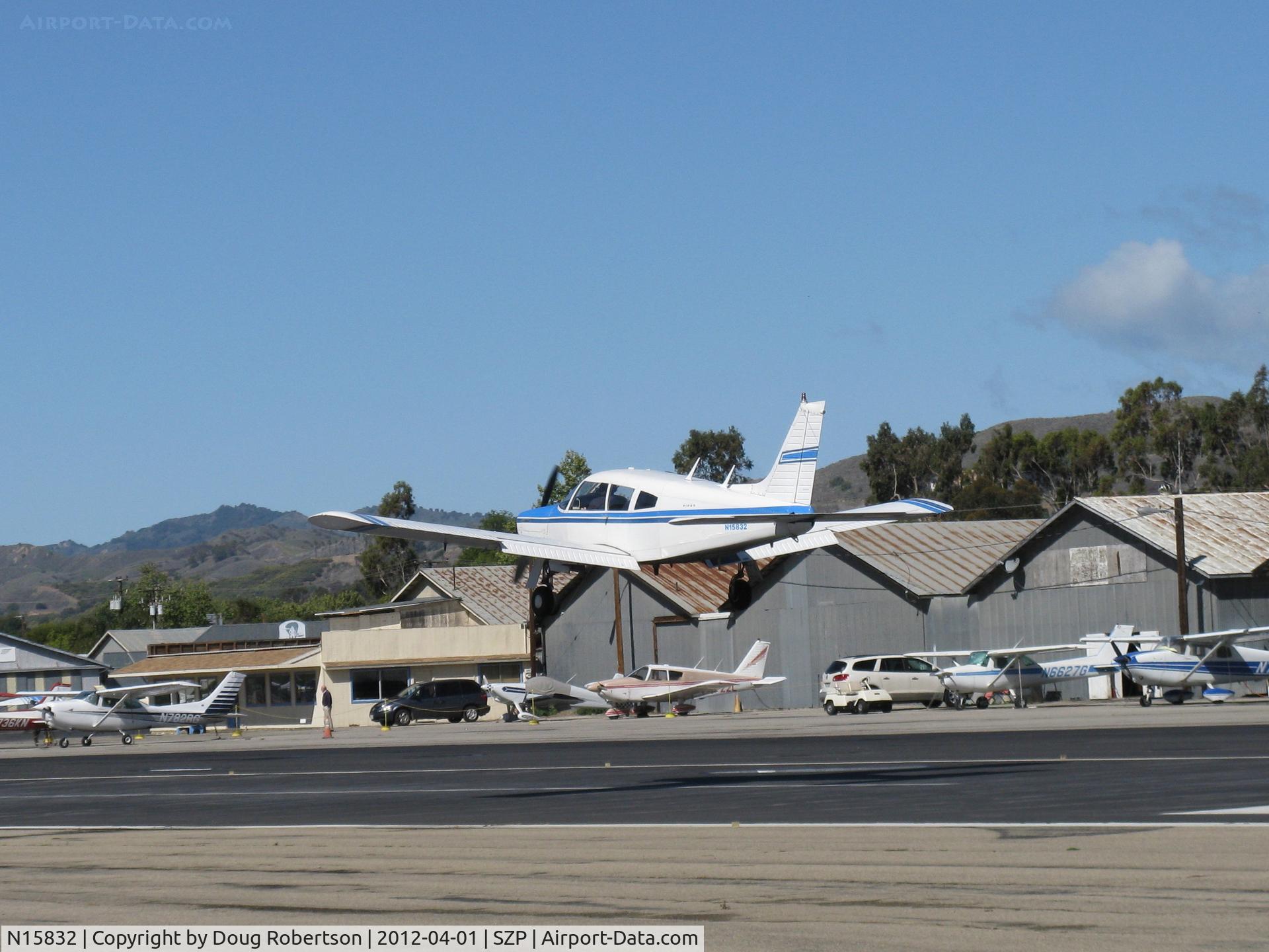 N15832, 1972 Piper PA-28R-200 Arrow IV C/N 28R-7335093, 1972 Piper PA-28R-200 ARROW II, Lycoming IO-360-C1C 200 Hp, on final Rwy 22