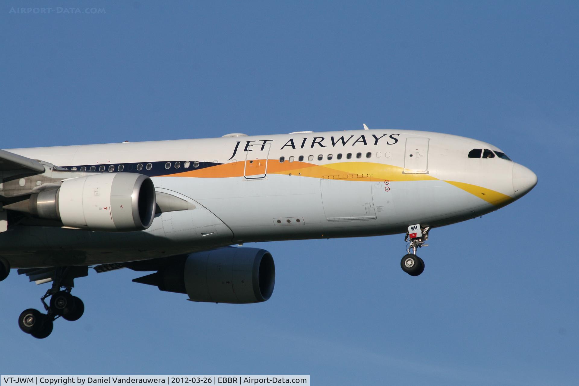 VT-JWM, 2008 Airbus A330-202 C/N 923, Arrival of flight 9W226 to RWY 02