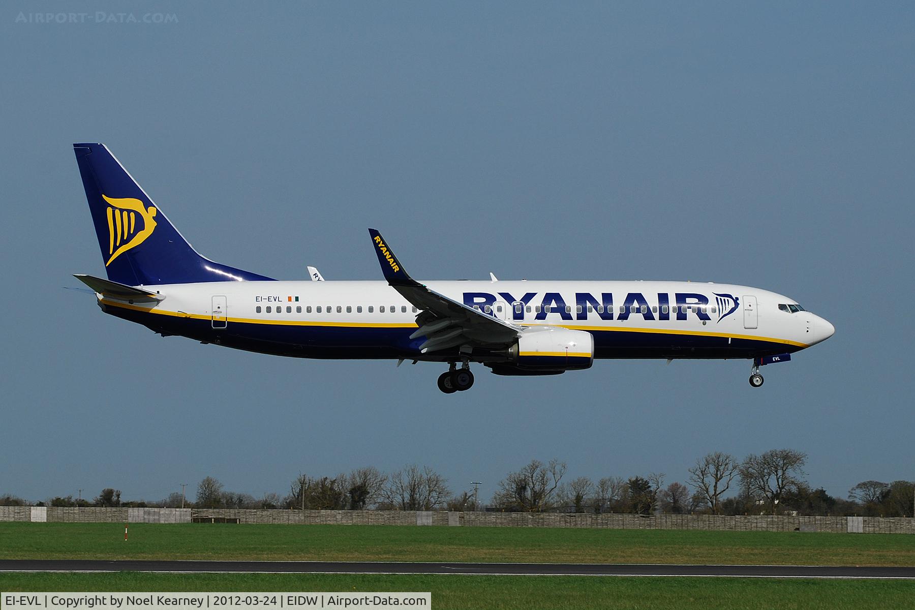 EI-EVL, 2012 Boeing 737-8AS C/N 40299, Photographed landing at EIDW on delivery from Boeing Field.