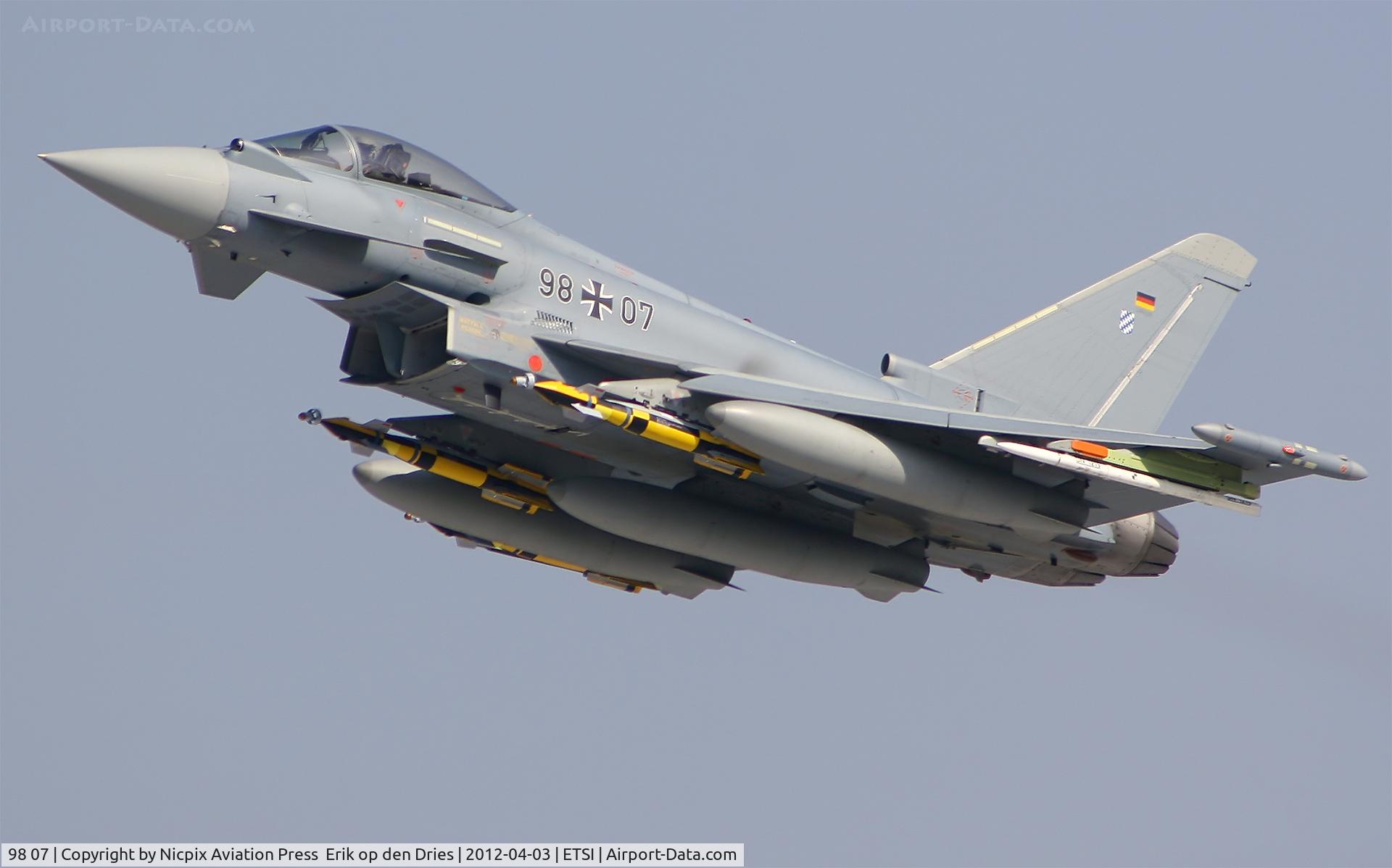 98 07, Eurofighter EF-2000 Typhoon S C/N 151/GS029/PA7, Eurofighter 9807 heavely loaded!