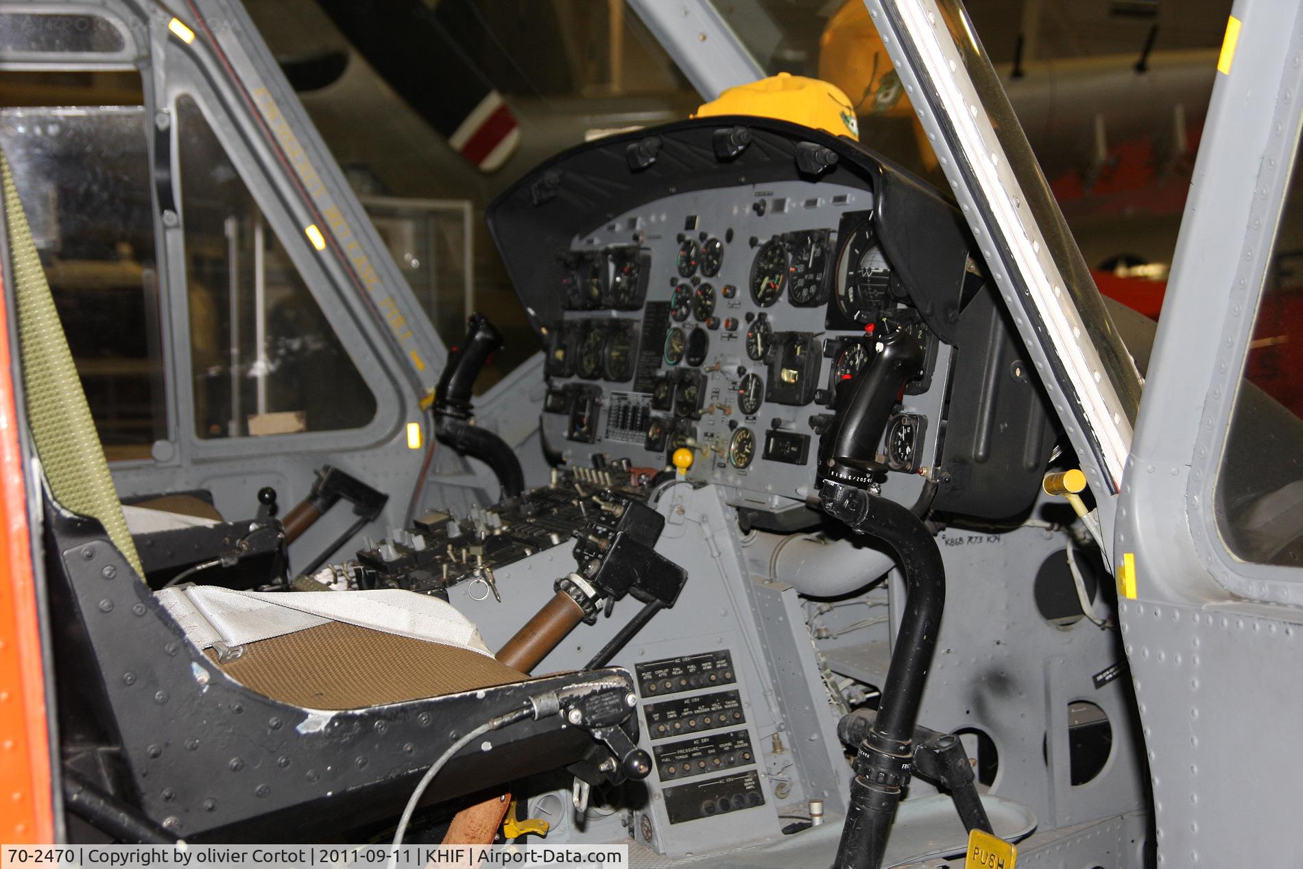 70-2470, Bell HH-1H Iroquois C/N 17114, cockpit view