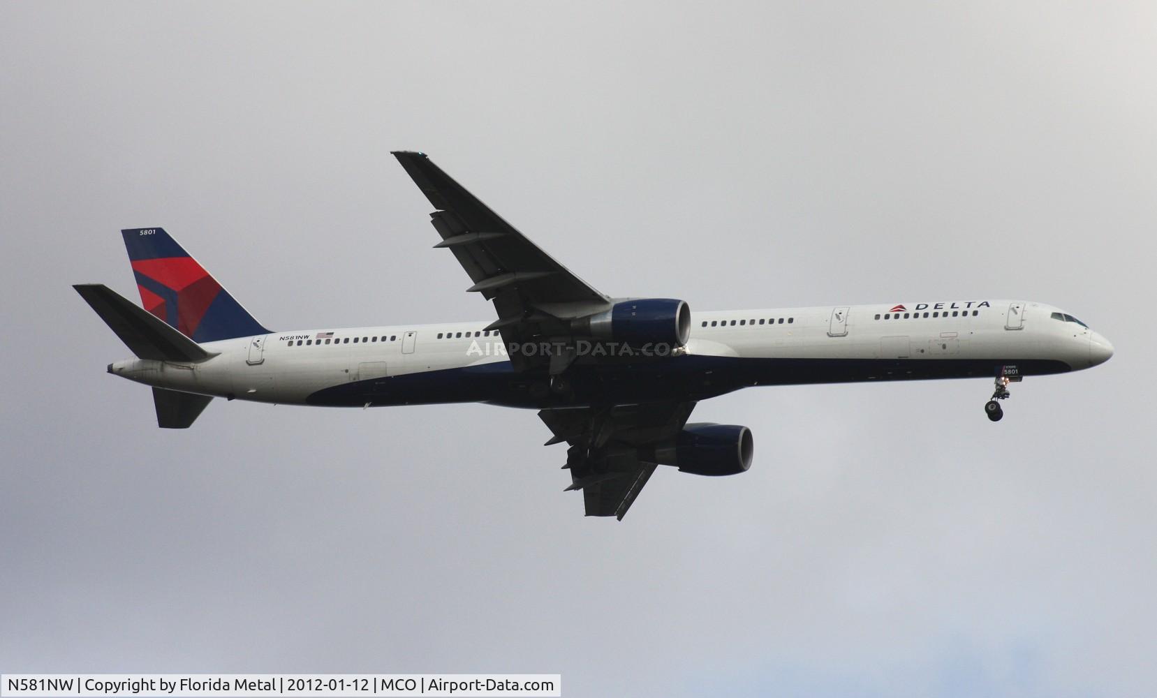 N581NW, 2002 Boeing 757-351 C/N 32982, Delta 757-300