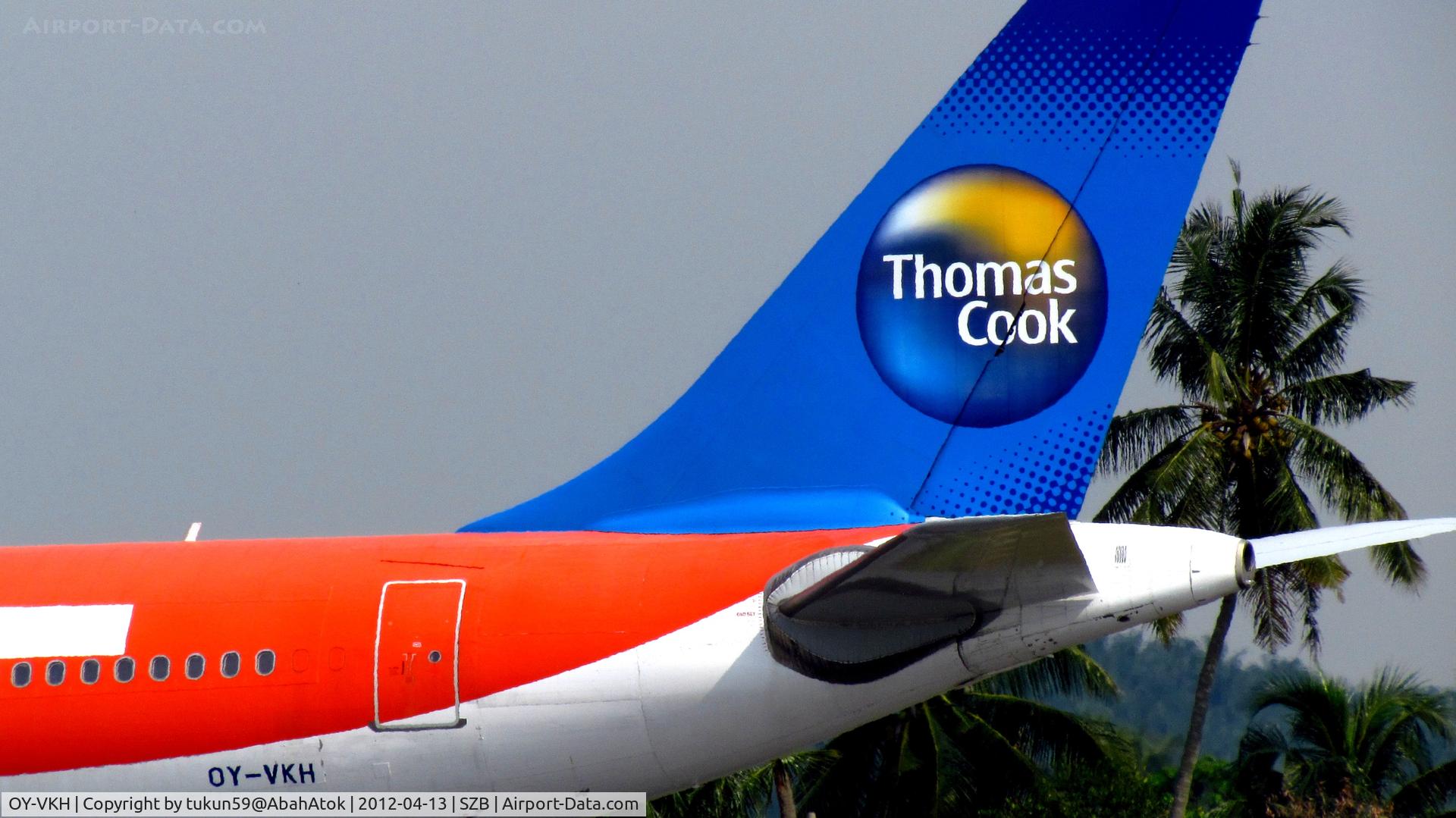 OY-VKH, 2000 Airbus A330-343X C/N 356, Thomas Cook Airlines