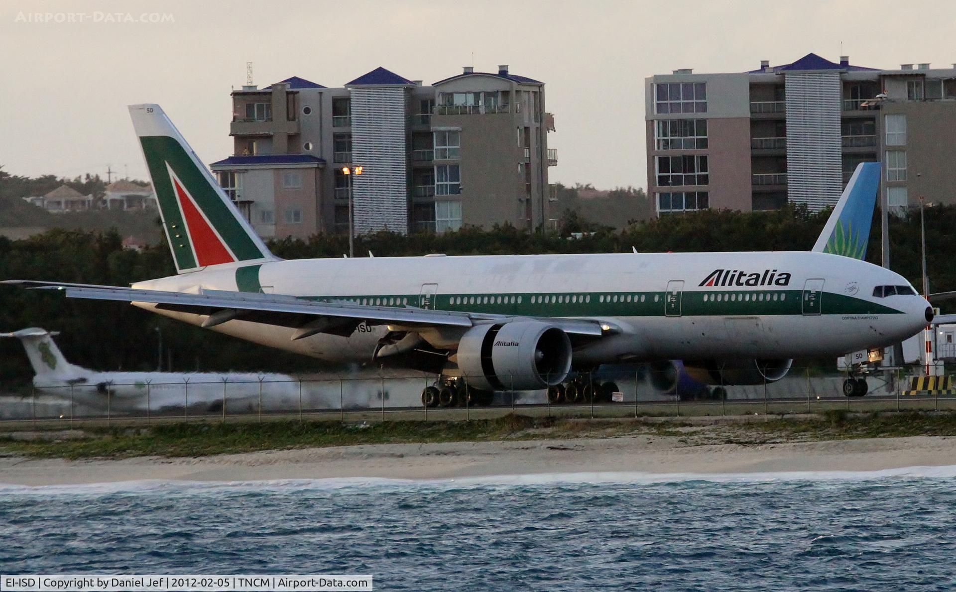 EI-ISD, 2003 Boeing 777-243/ER C/N 32860, EI-ISD
