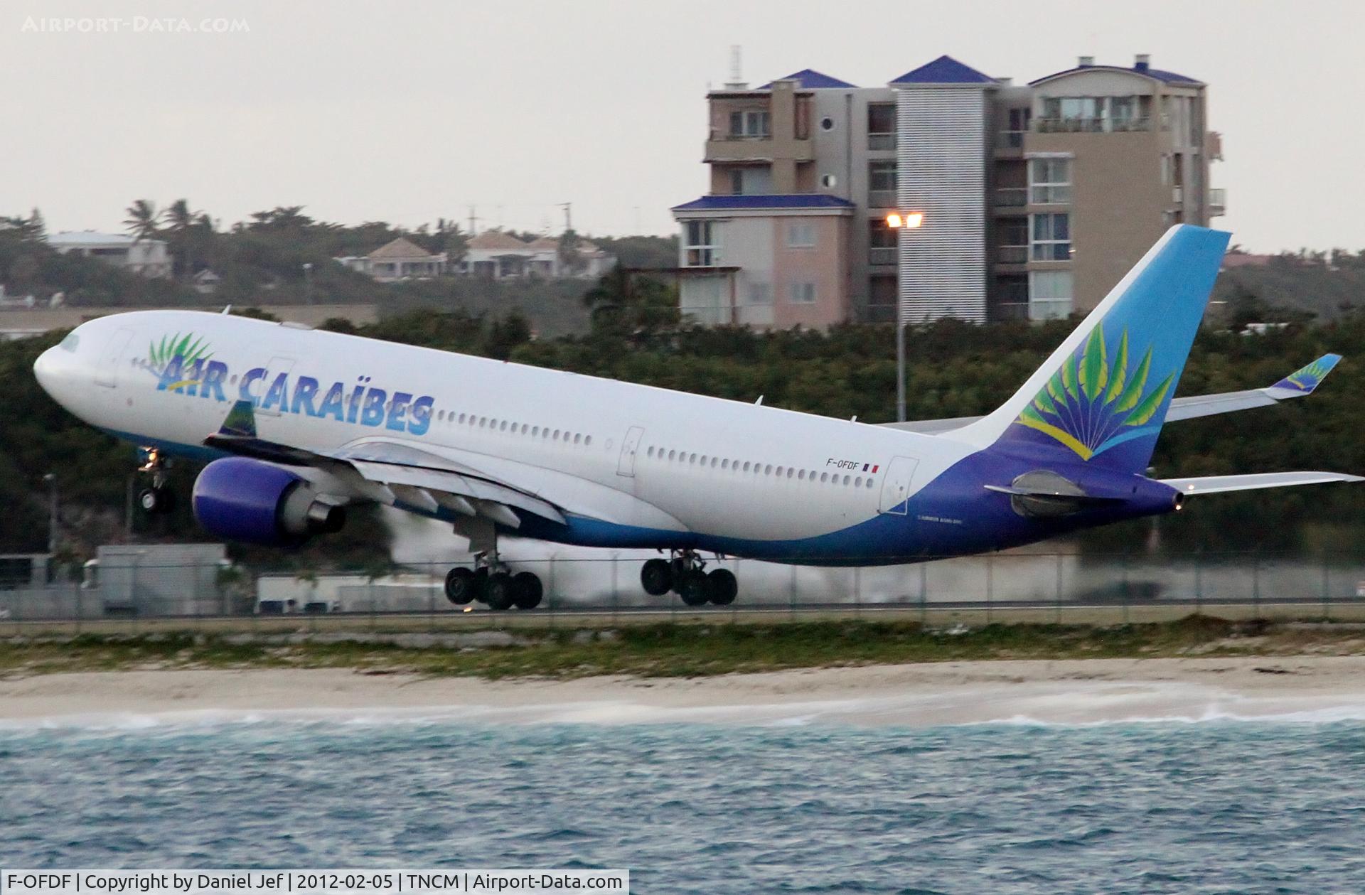 F-OFDF, 1999 Airbus A330-223 C/N 253, F-OFDF