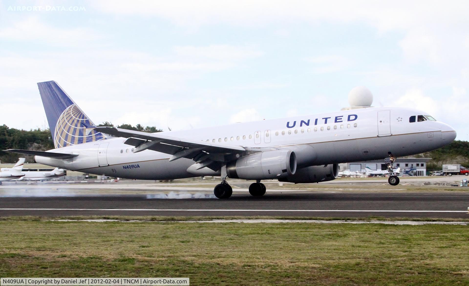 N409UA, 1994 Airbus A320-232 C/N 462, N409UA