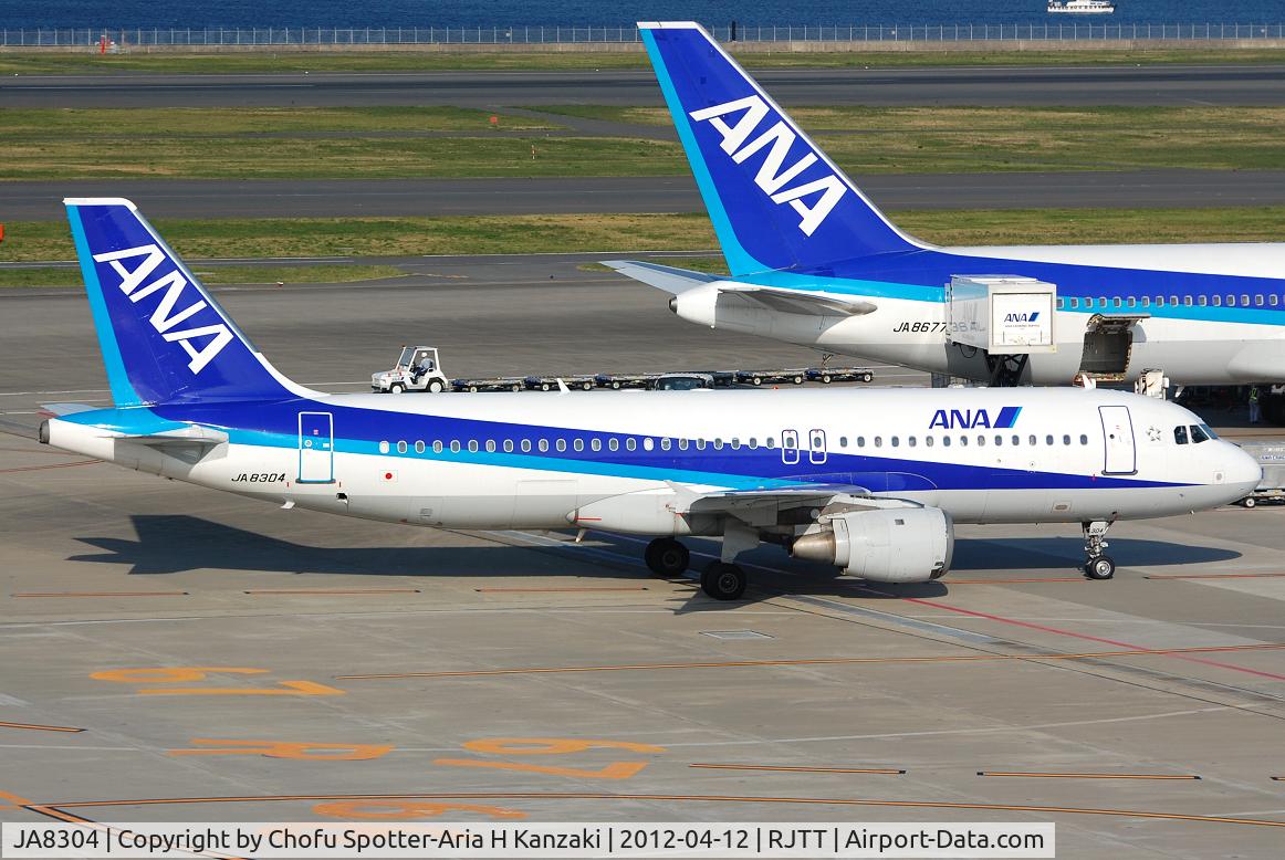 JA8304, Airbus A320-211 C/N 0531, NikonD40+TAMRON SP AF 70-200mm F/2.8 Di LD [IF]