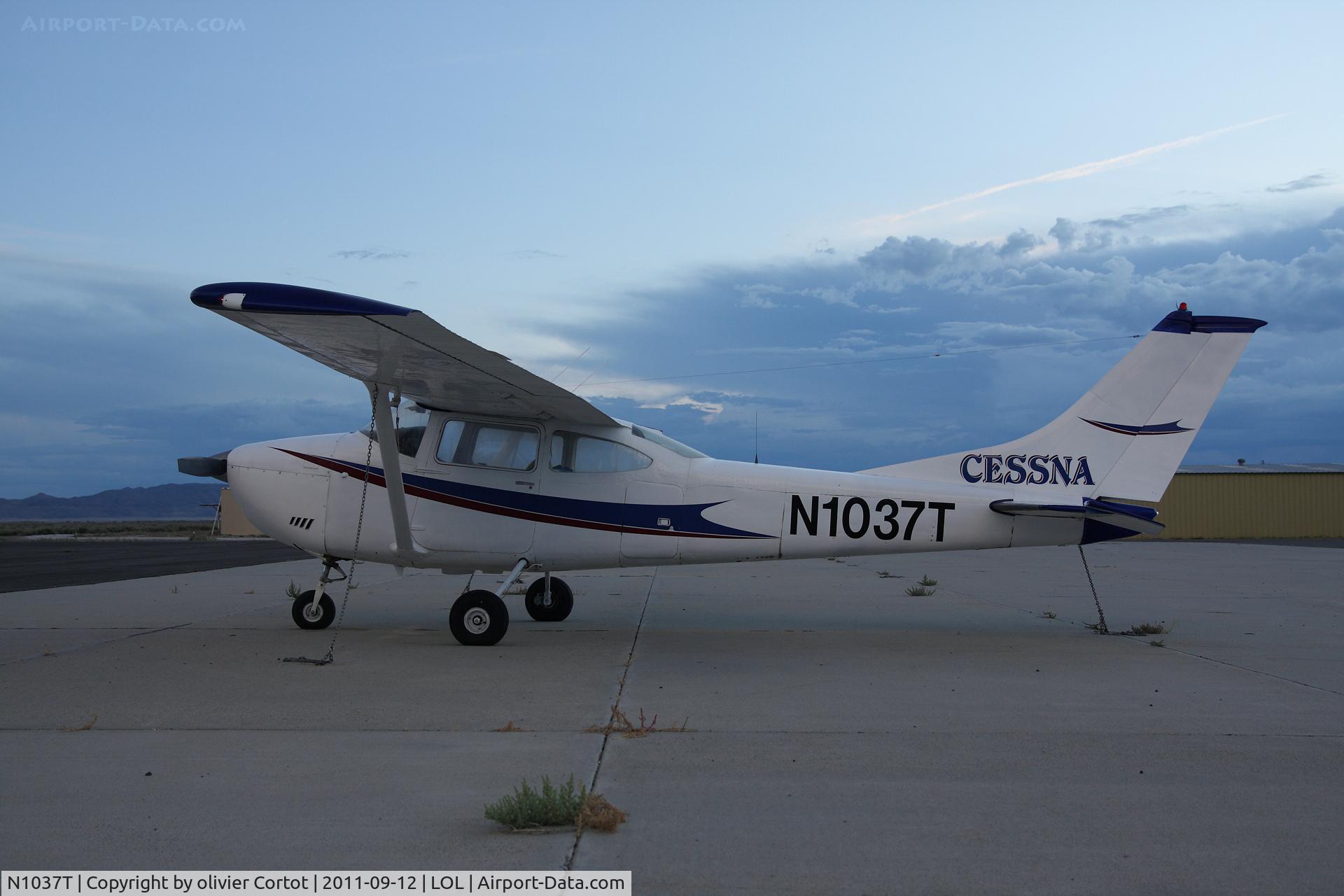 N1037T, 1972 Cessna 182P Skylane C/N 18260859, Derby field in the evening