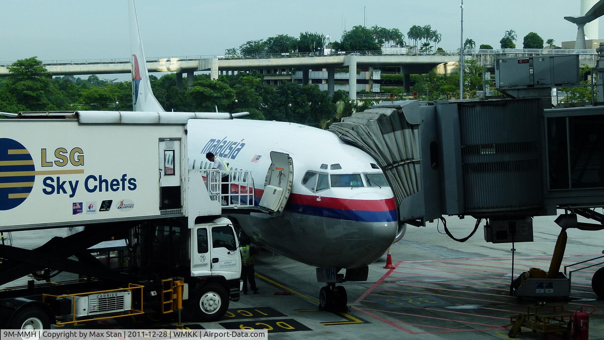 9M-MMH, 1992 Boeing 737-4H6 C/N 27084, B737- 4H6 registration 9M - MMH